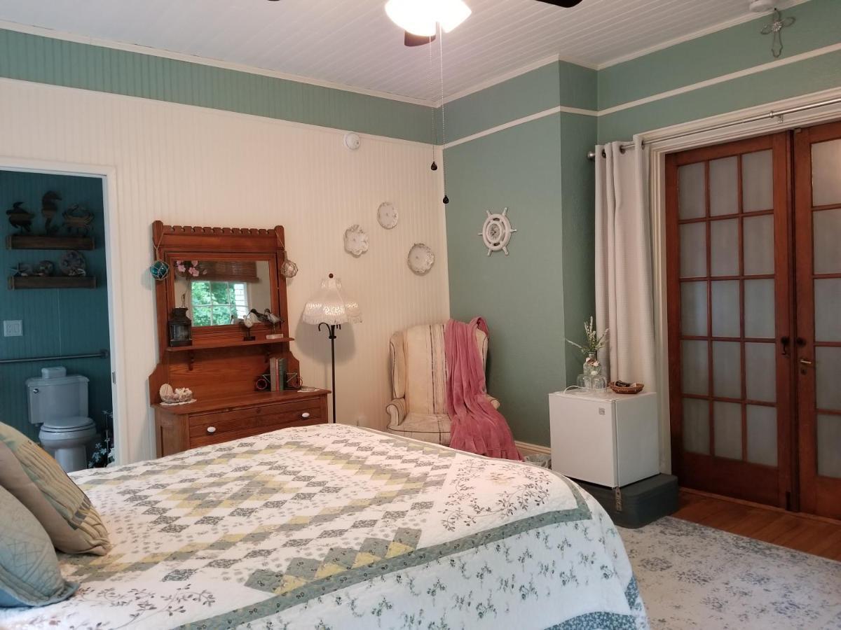 Almost Heaven Bed & Breakfast Вейнсвілл Екстер'єр фото