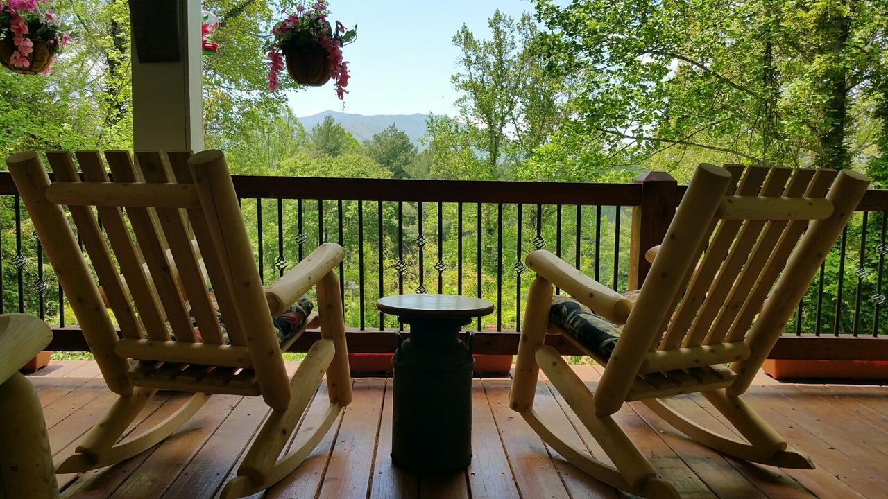 Almost Heaven Bed & Breakfast Вейнсвілл Екстер'єр фото