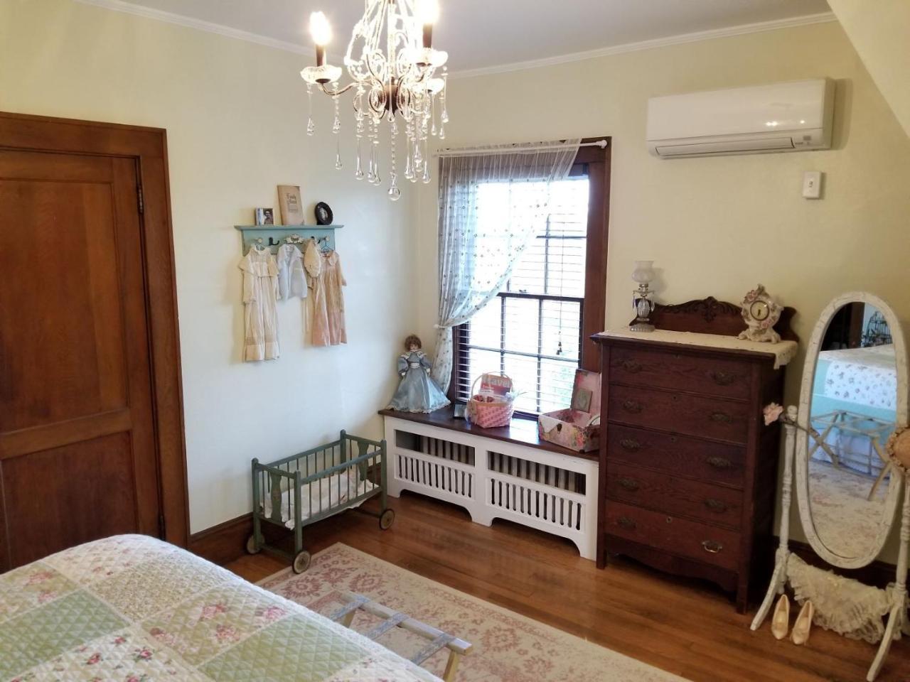 Almost Heaven Bed & Breakfast Вейнсвілл Екстер'єр фото